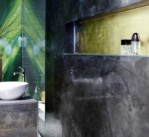badezimmer-wand-94476527-607215f9